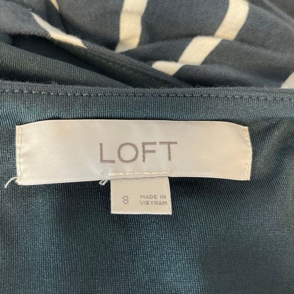 LOFT Knee Length Dress Sz 8 Blue White Striped Fit & Flare Short Sleeve Cut Out - Picture 5 of 13